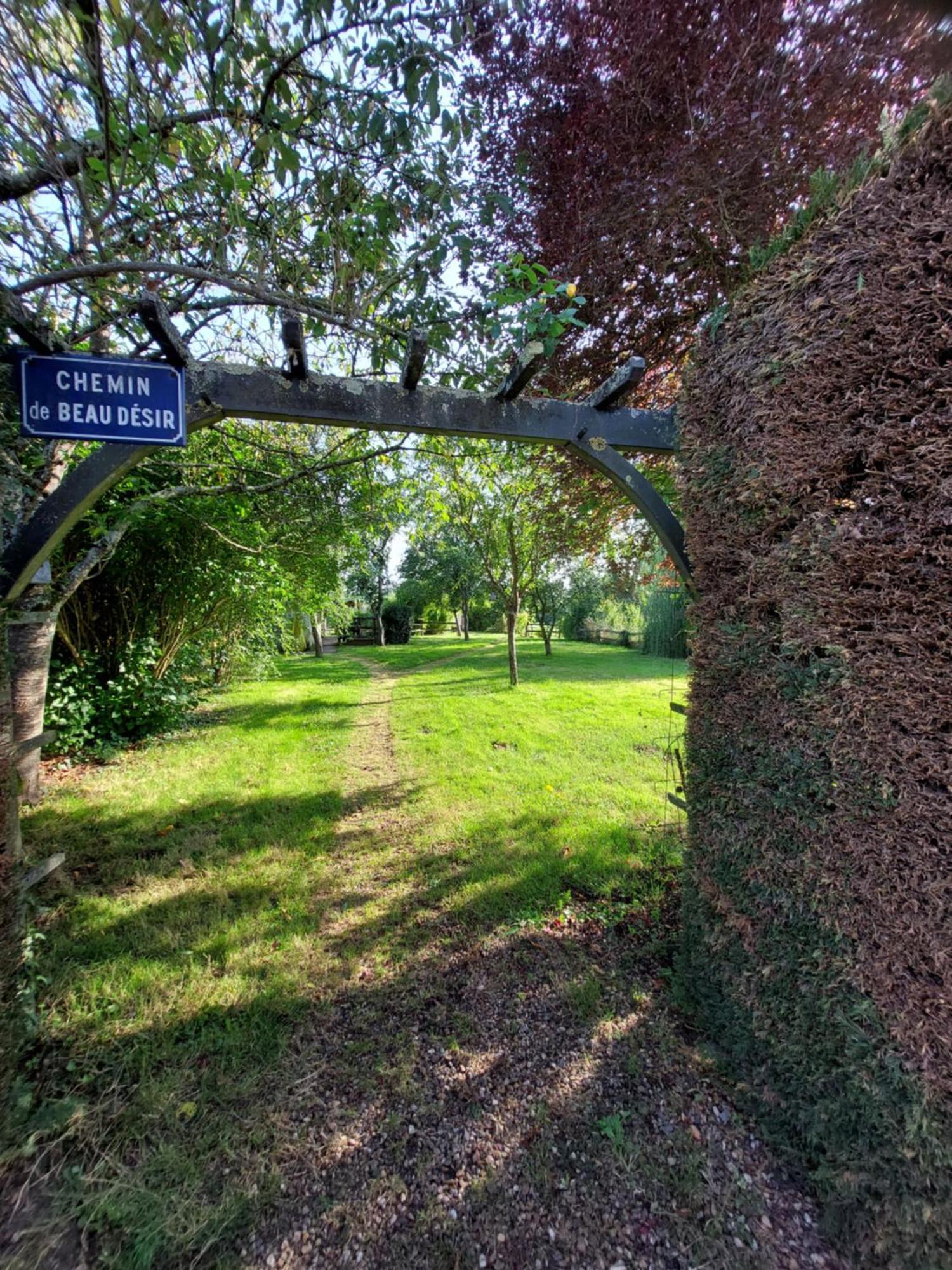 Les Roulottes De La Brauderie Villa Brissarthe Eksteriør billede